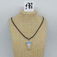 Ketting met hanger kegel wit blauw